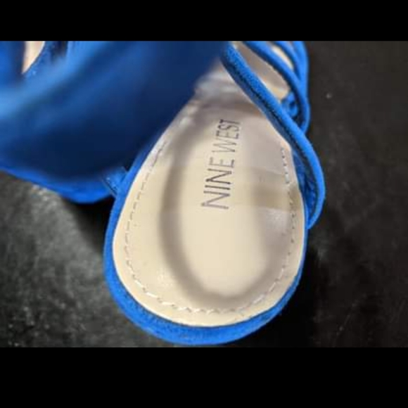 None West cobalt blue suede heels size 7.5 - Picture 3 of 4